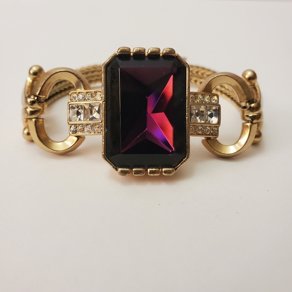 Faux amethyst gold tone statement costume bracelet - Picture 1 of 7